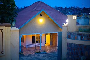 Inviting 6-bedrooms Apartment in Kigali