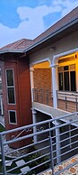 Inviting 6-bedrooms Apartment in Kigali