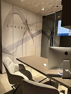 Tritone Luxury Suites Fontana di Trevi