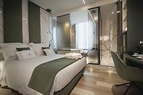 Tritone Luxury Suites Fontana di Trevi