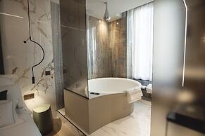 Tritone Luxury Suites Fontana di Trevi