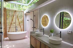 Caribbean Courtyard Villa