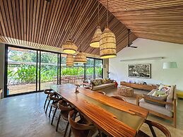 Caribbean Courtyard Villa