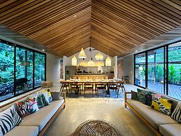 Caribbean Courtyard Villa