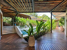 Caribbean Courtyard Villa