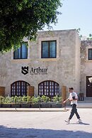 Arthur Suites