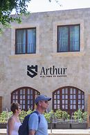 Arthur Suites