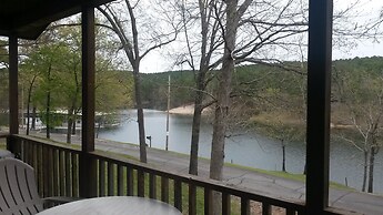 Echo Canyon Resort & Marina