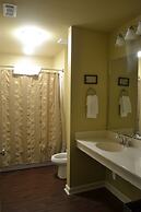 Echo Canyon Resort & Marina