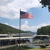 Echo Canyon Resort & Marina