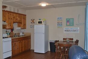 Echo Canyon Resort & Marina