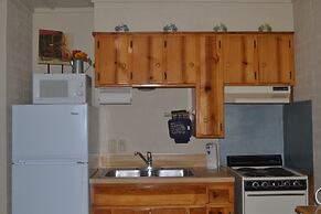 Echo Canyon Resort & Marina