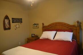 Echo Canyon Resort & Marina