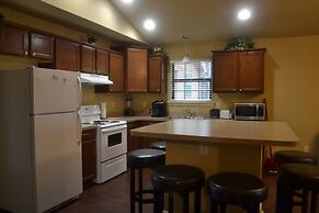 Echo Canyon Resort & Marina