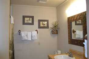 Echo Canyon Resort & Marina