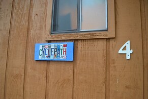 Echo Canyon Resort & Marina