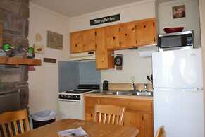 Echo Canyon Resort & Marina