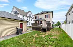 Black Rock Home - 4 bed - Jacuzzi Bath - Beach