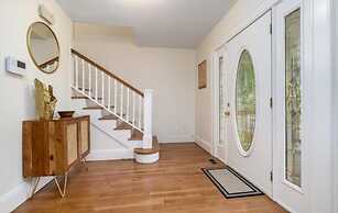 Black Rock Home - 4 bed - Jacuzzi Bath - Beach