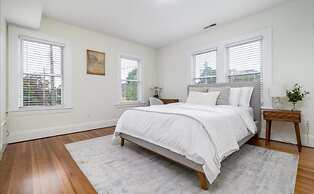 Black Rock Home - 4 bed - Jacuzzi Bath - Beach