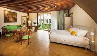 Mocenigo Grand Canal Luxury Suites