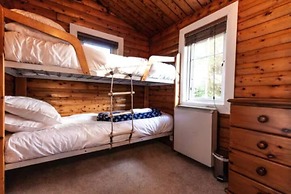 Cozy Mountain 2 Bed Log Cabin