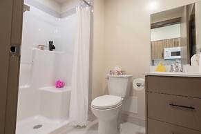 Residence & Conference Centre - Sarnia