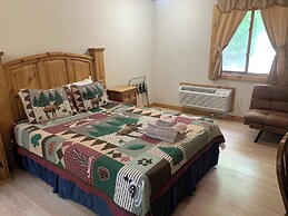 Benzonia Rustic Resort