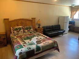 Benzonia Rustic Resort