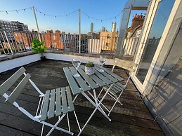 Modern with Stylish Terrace