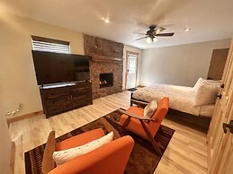 Stonebrook Resort - Adults Only