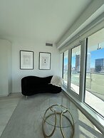 Adastay Suites Toronto