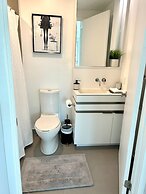 Adastay Suites Toronto