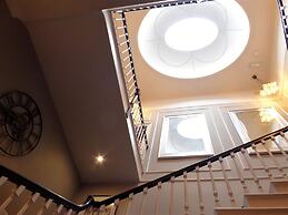 Claremont The Corson