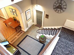 Claremont The Corson