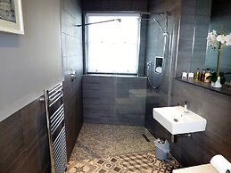 Claremont The Corson