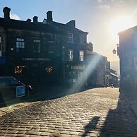b Hill Cottage Haworth