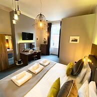 Claremont The Waterhouse