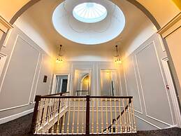 Claremont The Waterhouse