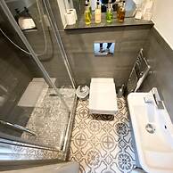 Claremont The Waterhouse