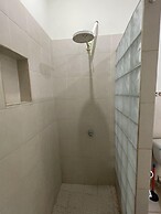 Sugarloaf Beachhouse and Surf Lodge