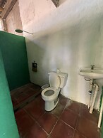 Sugarloaf Beachhouse and Surf Lodge