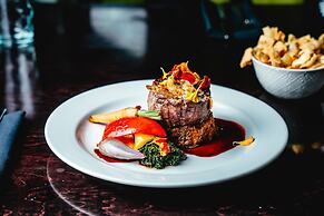 Twisted Lemon Restaurant & Boutique Inn