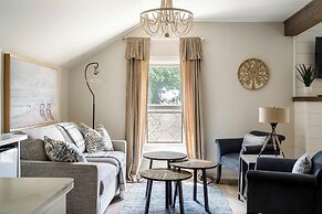 Twisted Lemon Restaurant & Boutique Inn