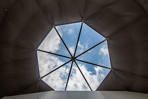 FlowEdge Riverside Getaway