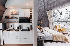 FlowEdge Riverside Getaway