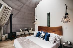 FlowEdge Riverside Getaway