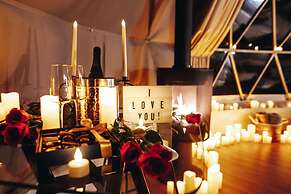 FlowEdge Riverside Getaway