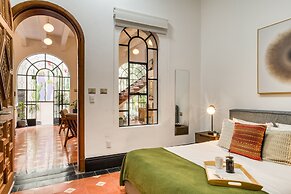 Santa Casa by Tasman