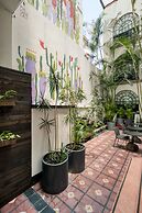 Santa Casa by Tasman